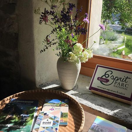 La Maison Abeil LʼArgentière-la-Bessée Bagian luar foto